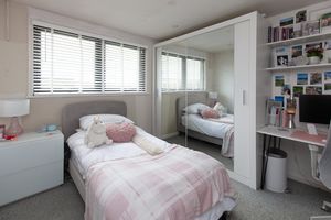 Bedroom- click for photo gallery